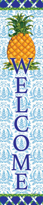 Elegant Pineapple Yard Expression