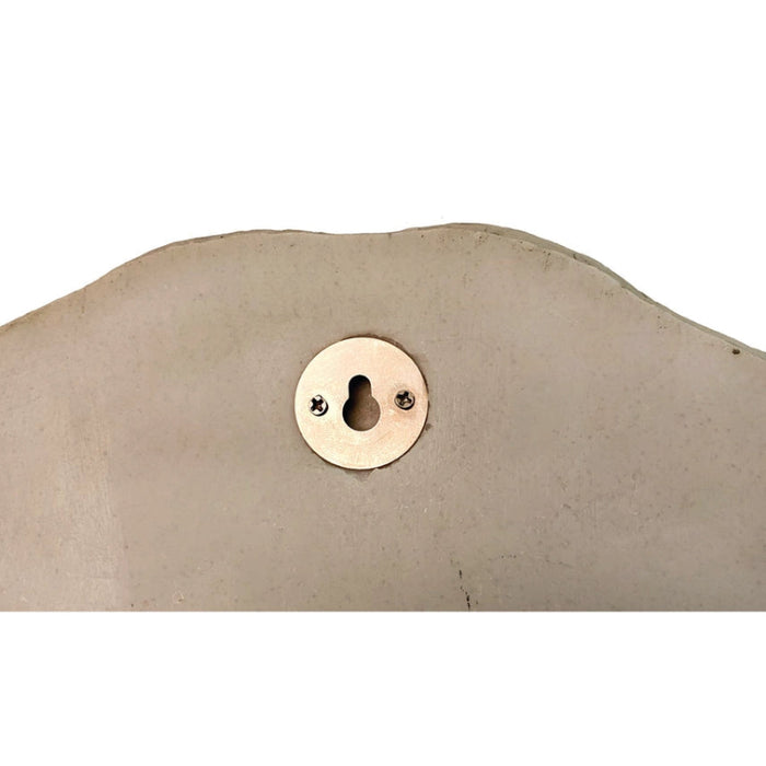 keyhole hanger back for stepping stone