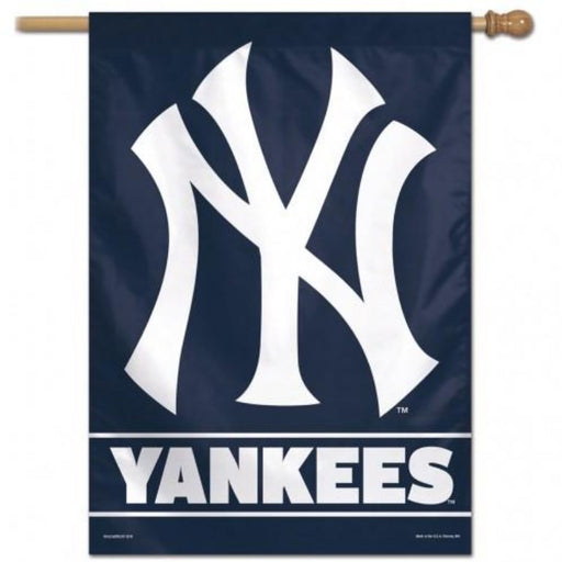 Blue background flag with the yankees symbol and the word "yankees" at the bottom