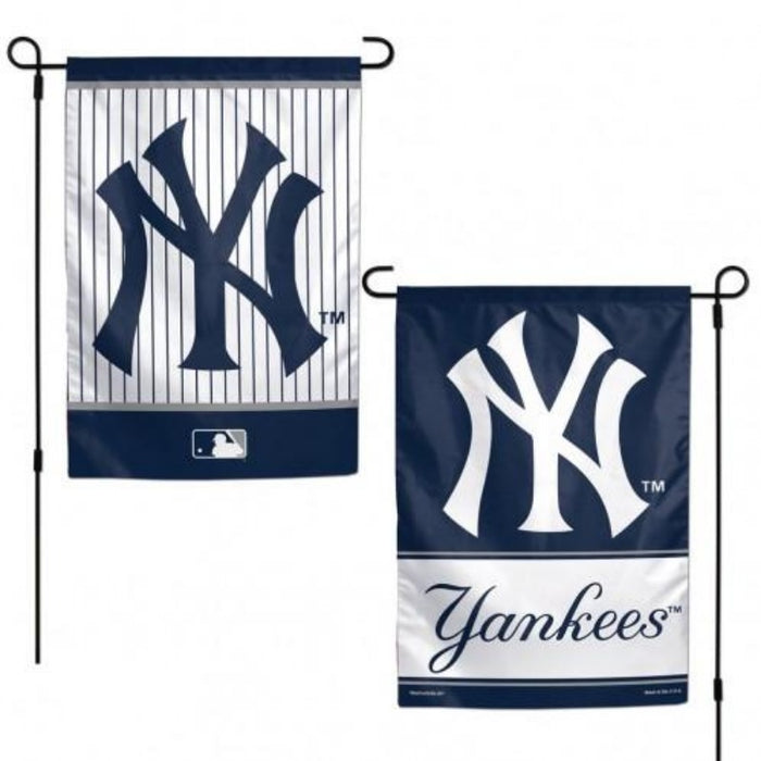 one side is white and blue pinstriped yankees logo and the other side is a blue background yankees logo that says "Yankees"